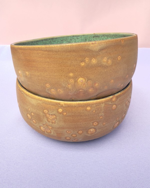 miska ceramiczna wykonana ręcznie, malowana ręcznie, w kolorze pistacjowym, zielonym
