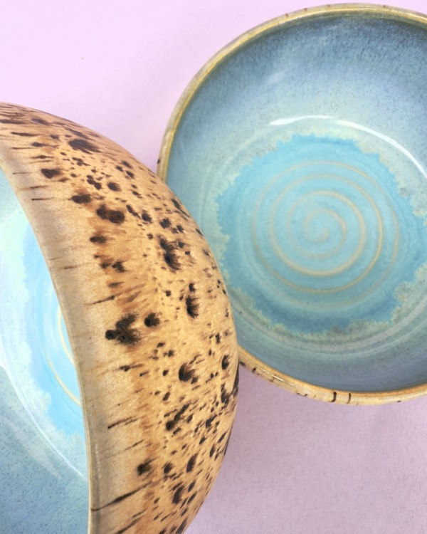 miska ceramiczna wykonana ręcznie, malowana ręcznie, z motywem morskim, błękitna, morka, w kropki