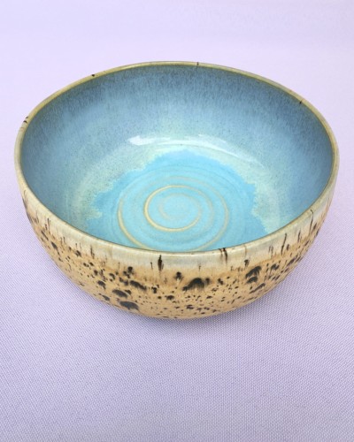miska ceramiczna wykonana ręcznie, malowana ręcznie, z motywem morskim, błękitna, morka, w kropki