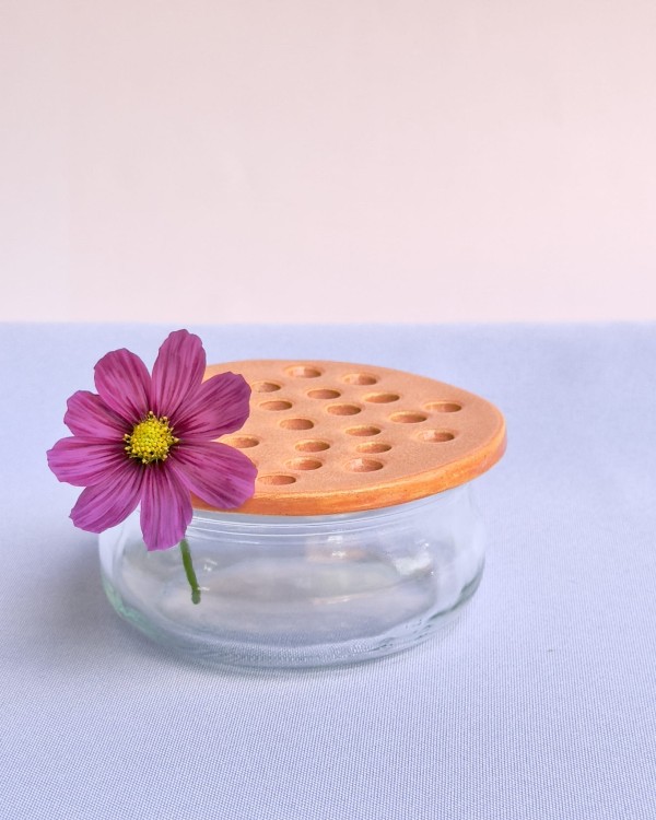 flower frog, żabka kwiatowa, kwietnik na słoik podstawkę, podstawka na kwiaty