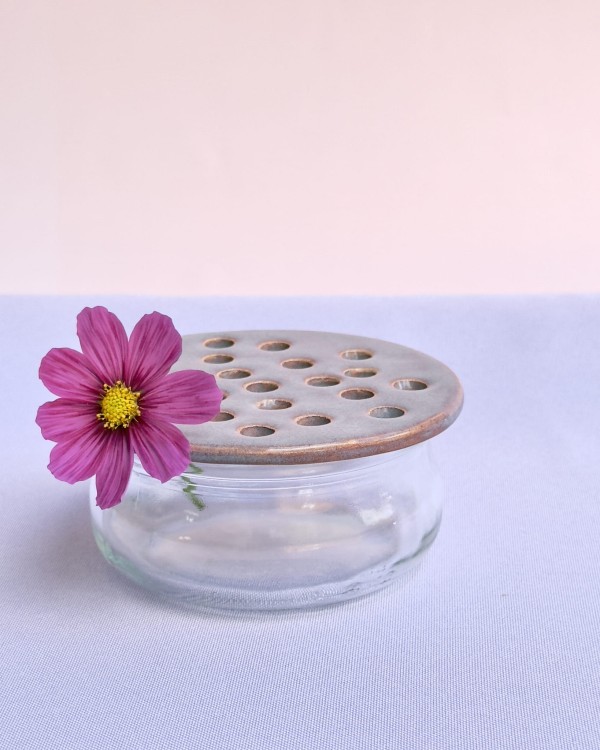flower frog, żabka kwiatowa, kwietnik na słoik podstawkę, podstawka na kwiaty