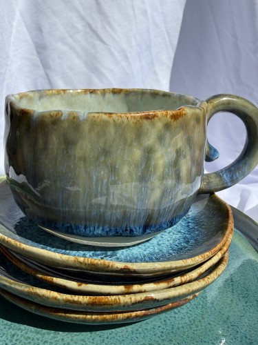 kubek ceramiczny ręcznie robiony, kubek handmade z efektem flow glaze, kubek ceramiczny morski odcień, płynące szkliwo kubek, kubek morski handmade